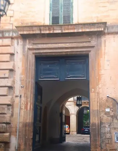 Apartman Garden At Palazzo Famularo