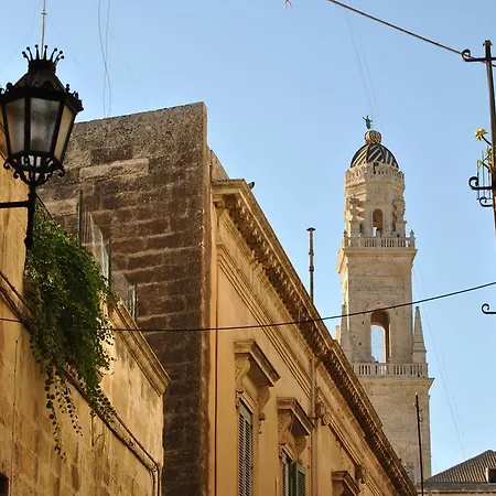 Garden At Palazzo Famularo Lägenhet Lecce